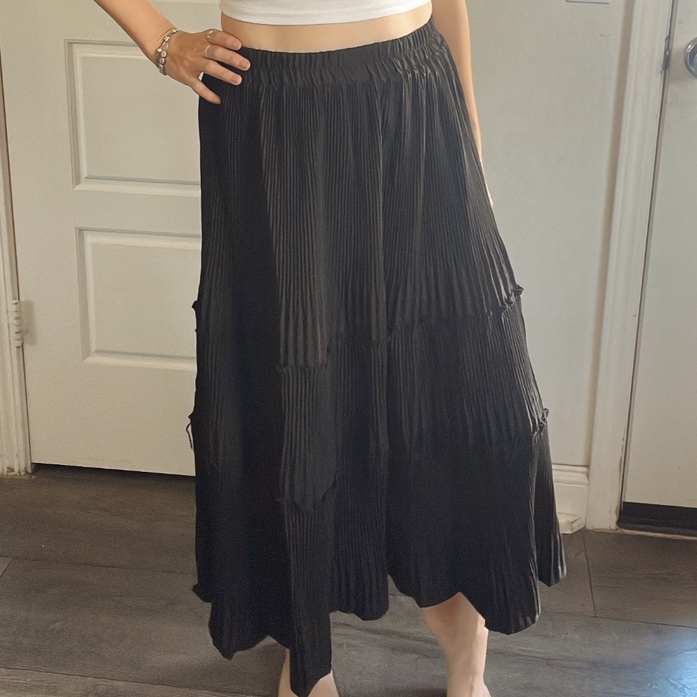 Luxe High Waisted Pleated Ruffle Maxi Skirt - Picture 11 of 13
